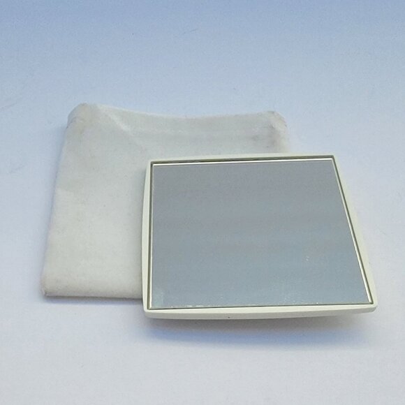 CHANEL portable compact white mirror with pouch 3" x 3" - Picture 6 of 9